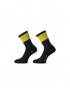 Шкарпетки ASSOS літо centoSocks_evo8 Volt чорний/жовтий 39-42 фото 56694