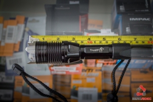 Ліхтар TrustFire T6 + ремінець на руку + акумулятор Samsung 2600мА (2шт) + зарядний пристрій фото 26449