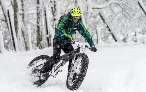 Обслуговування і катання на велосипеді взимку
